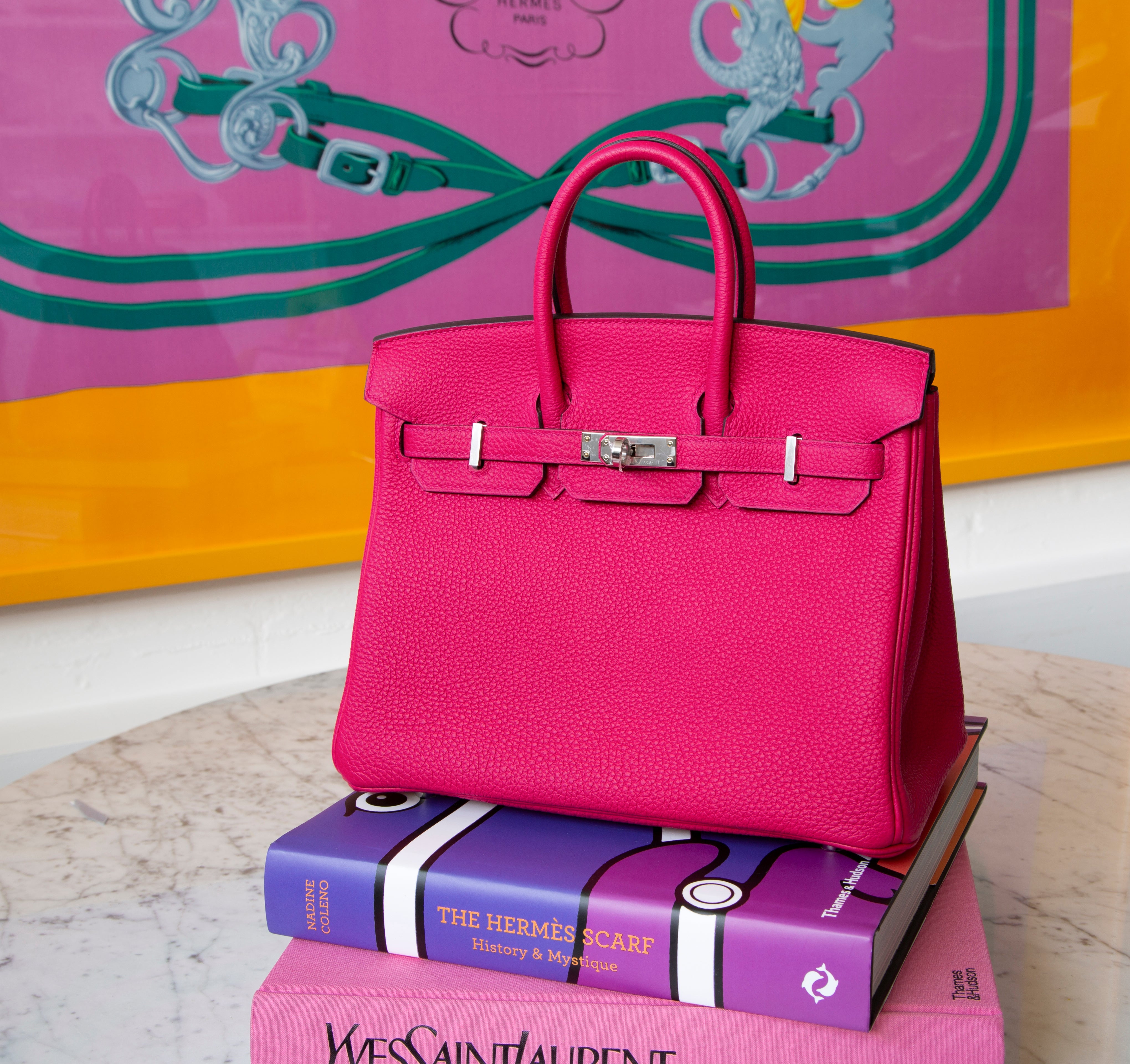 HOW TO SPOT AUTHENTIC VS. FAKE DESIGNER HANDBAGS