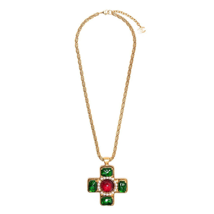 Cabochon Maltese Cross Pendant Necklace - Rewind Vintage Affairs