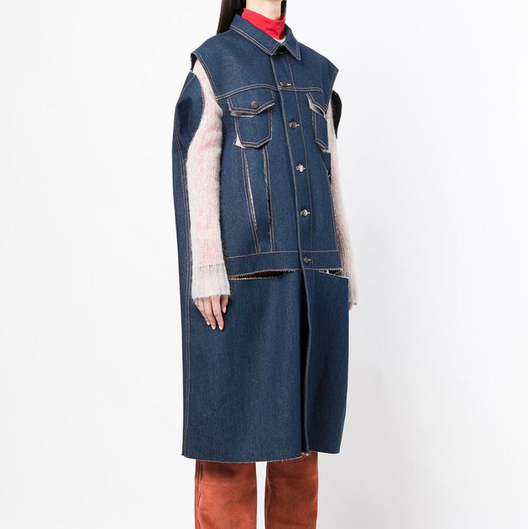 Maison Margiela Décortiqué denim cape coat, stylish oversized coat with distinctive design details and raw denim finish.