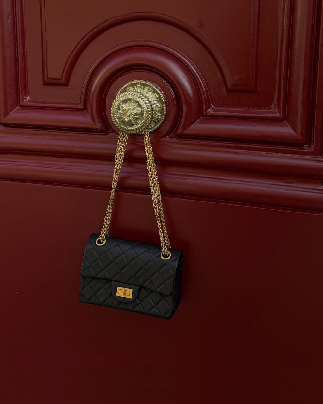 WHY VINTAGE CHANEL FEELS SO RIGHT AGAIN