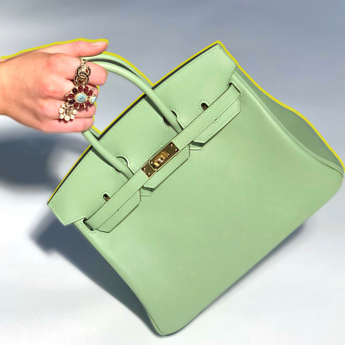 WHY SHOULD YOU INSURE YOUR DESIGNER BAG?