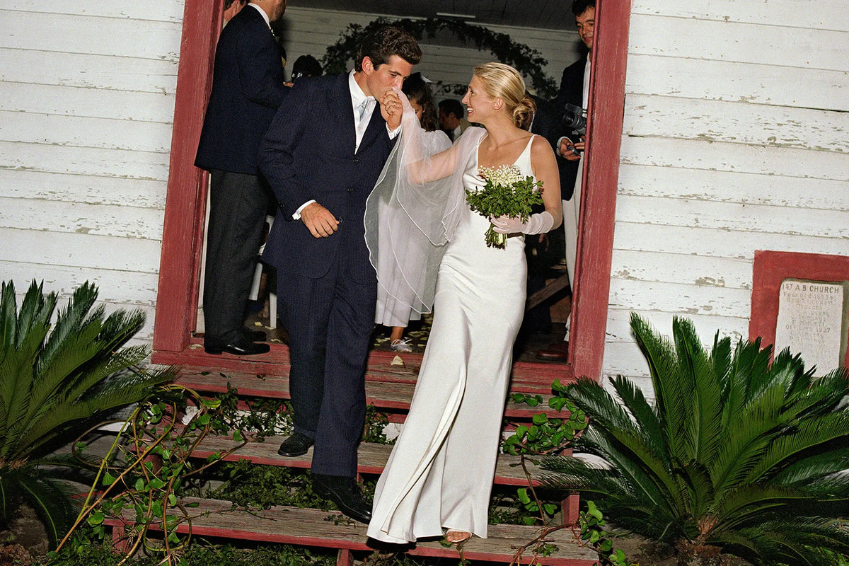 RYAN MURPHY'S 'LOVE STORY' PROVES CAROLYN BESSETTE KENNEDY'S ‘90s STYLE IS TIMELESS