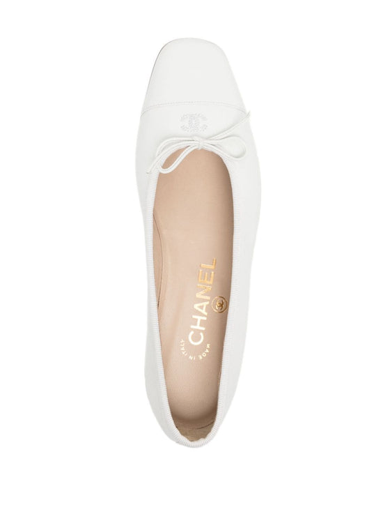 Logo Ballet Flats