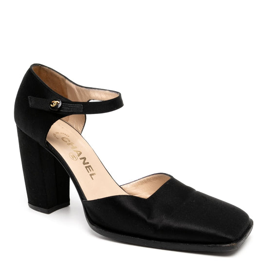 1998 Slingback Classic Black Square Toe Heels