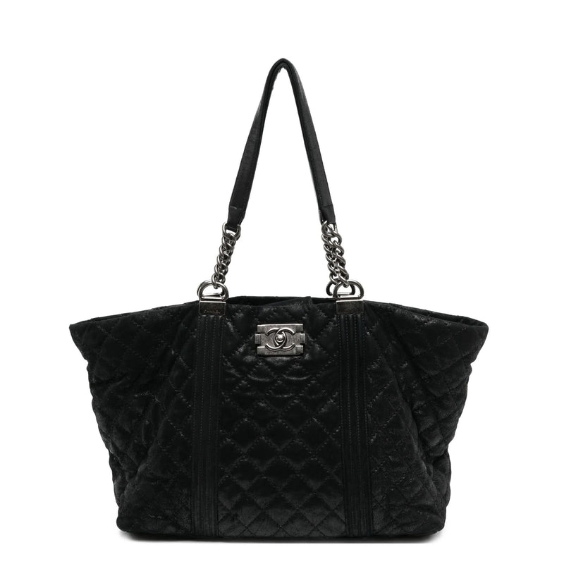 Quilted Gentle Boy Black Shopping Tote