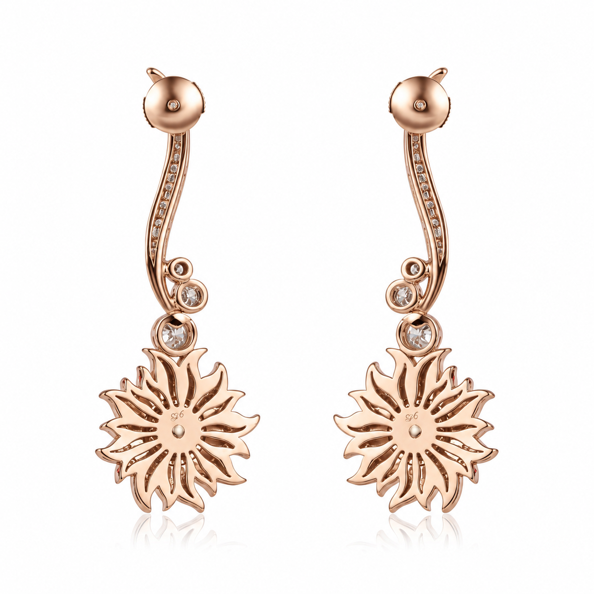 Carrera y Carrera Sol y Sombra diamond sun earrings with sparkling gold and diamond accents, featuring a sunburst design.