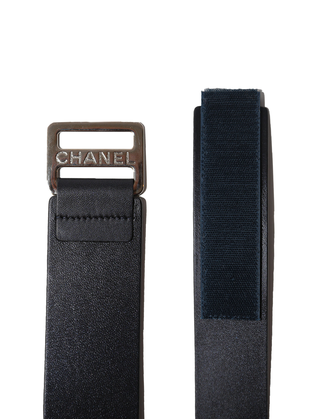Chanel belt with Velcro fastening, stylish accessory featuring the iconic Chanel design and adjustable closure.