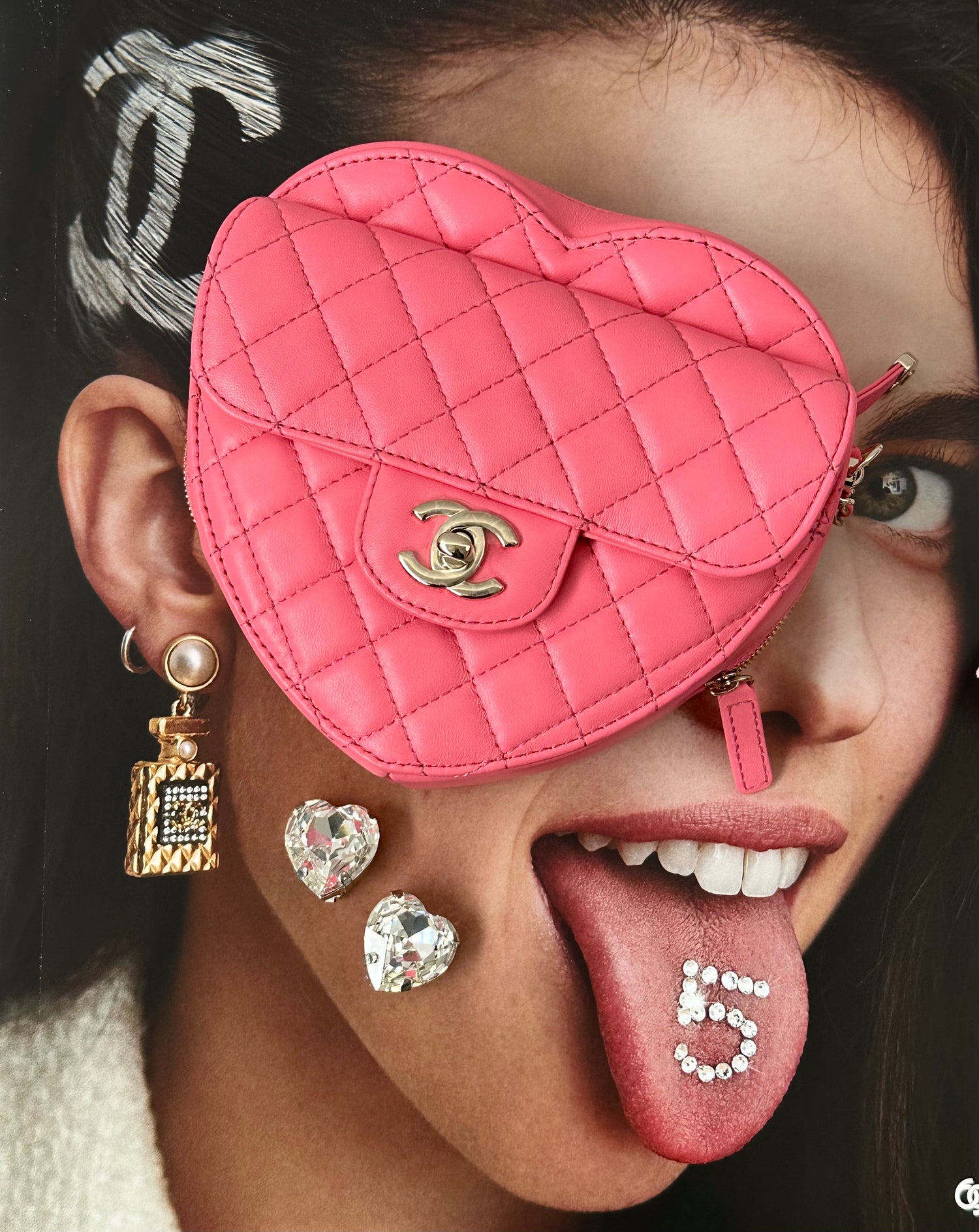 Chanel Heart Bag SS22, interior view of main compartment