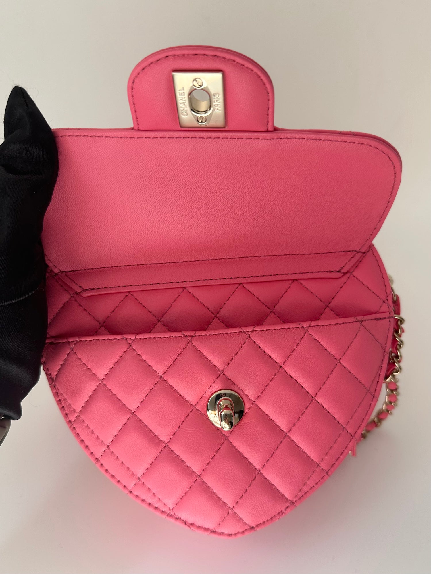 Chanel Heart Bag SS22, view of front flap pocket