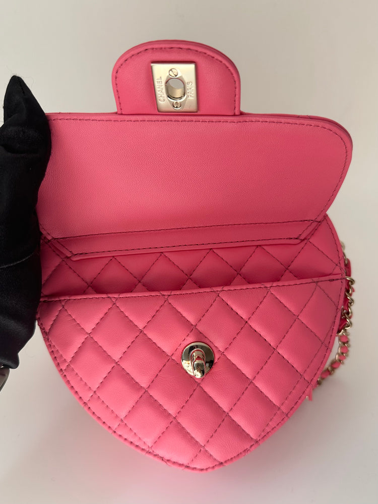 Chanel Heart Bag SS22, view of front flap pocket