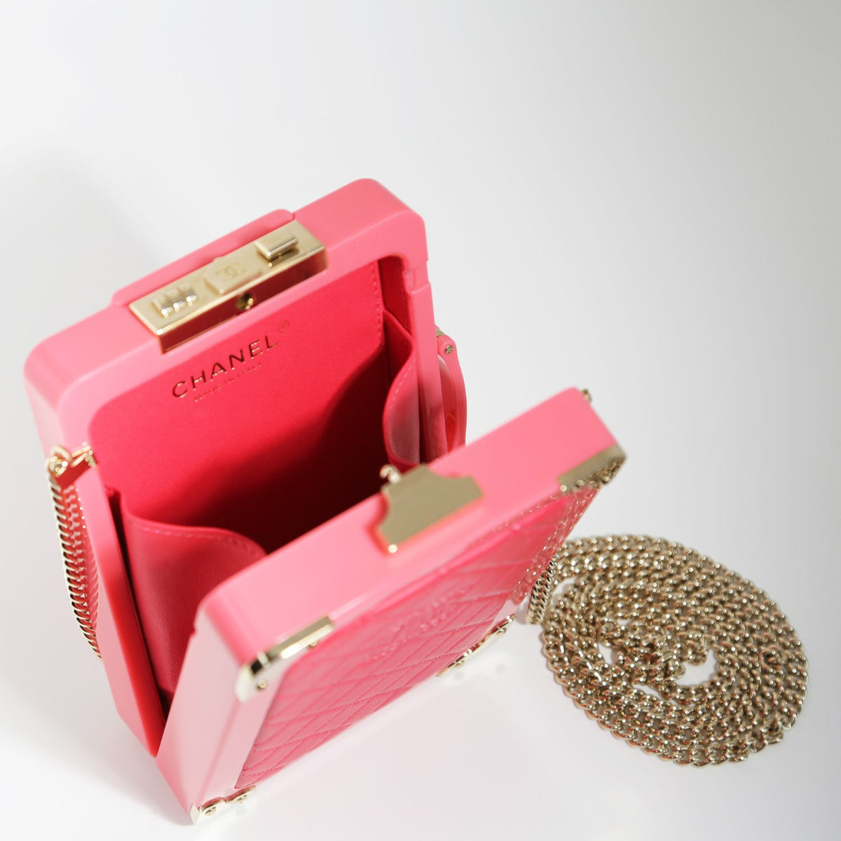 Chanel pink Trolley Minaudière clutch, back view