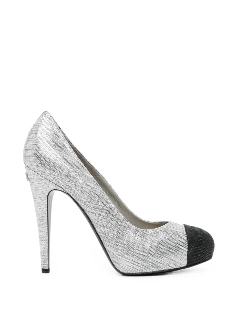 Silver Chanel pumps, stylish women&
