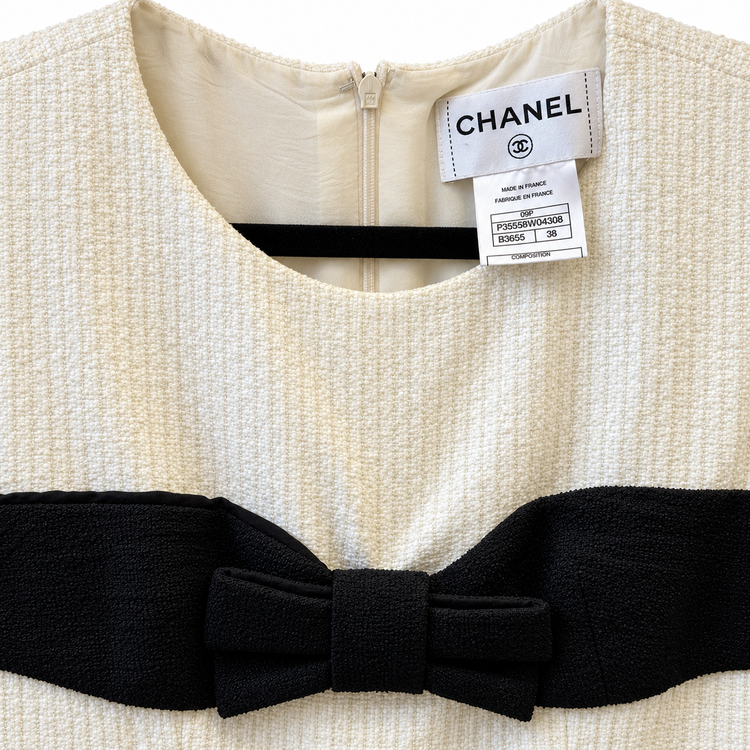 Chanel 2009 colour-block dress featuring bold geometric patterns and a stylish silhouette, perfect for elegant occasions.