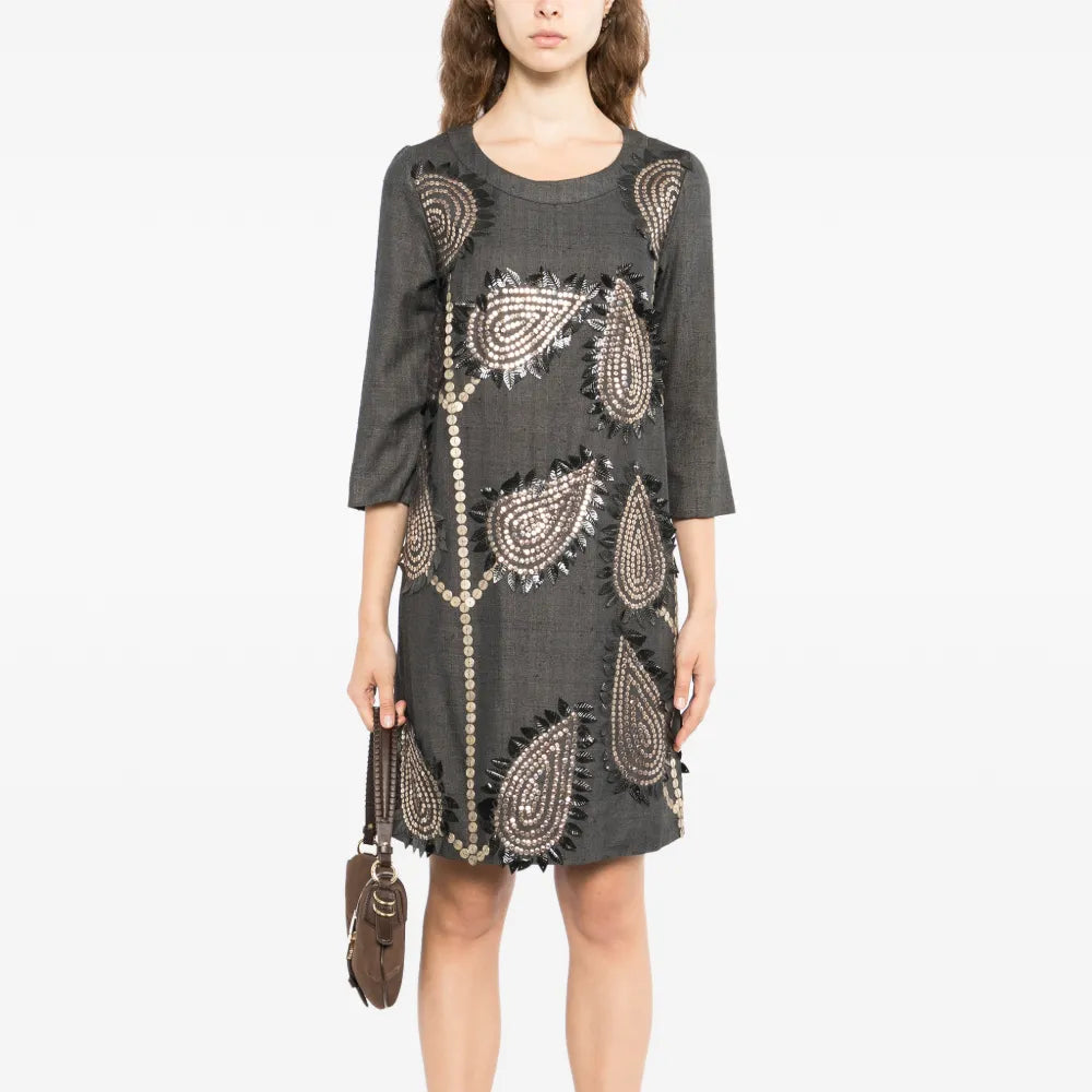 Chloé 2006 embellished leaf gray silk dress with intricate leaf embroidery and elegant silk fabric, displayed on a dress form.