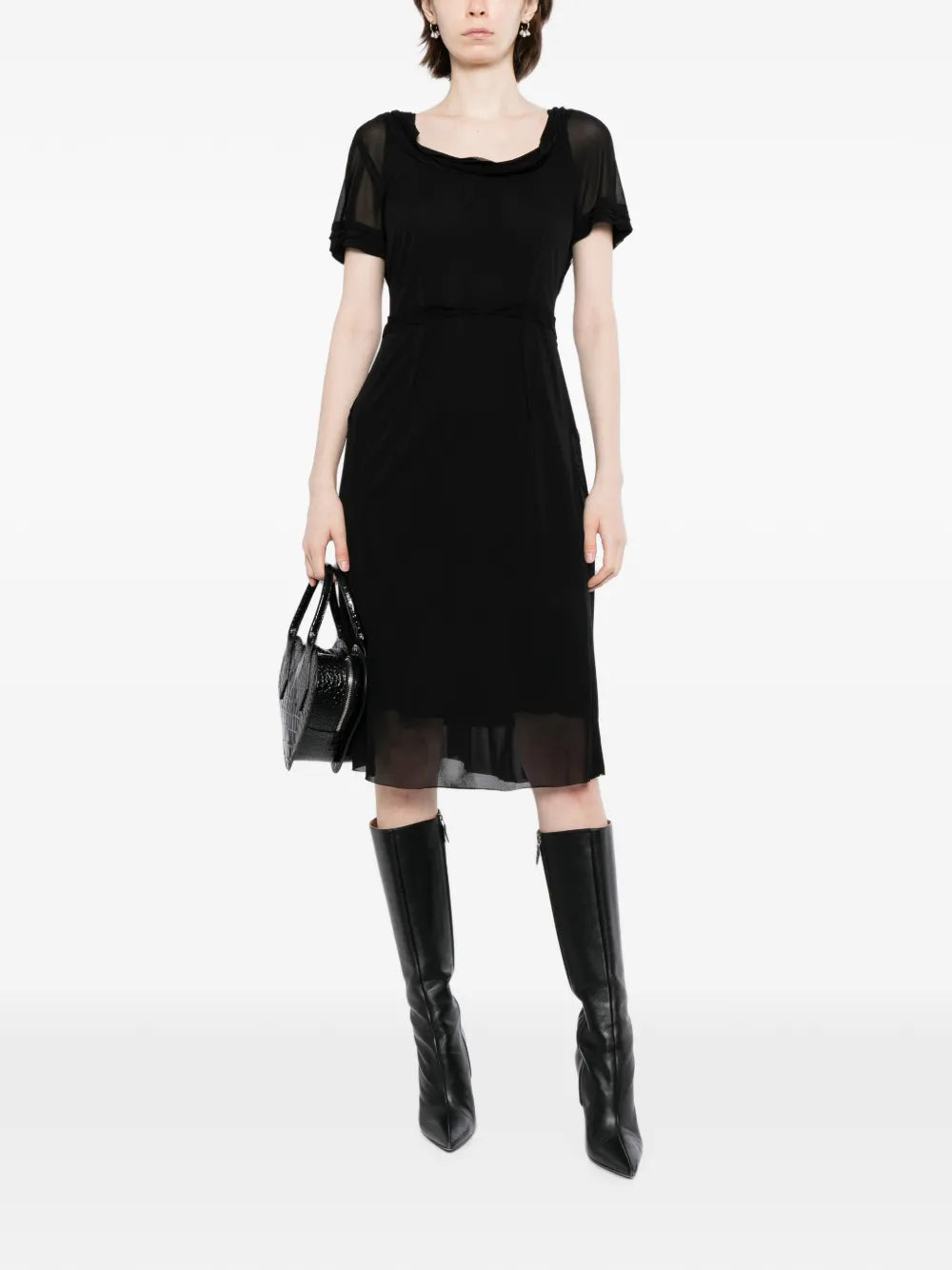 Pre-owned MARC JACOBS VINTAGE boat neck crepe dress displayed on a hanger, showcasing the classic neckline and elegant fabric.
