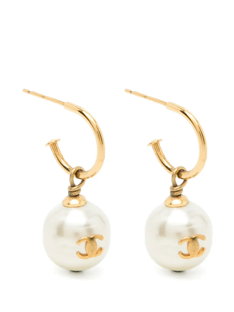 Chanel Pearl CC earrings featuring classic pearl accents and signature interlocking CC logo in a stylish earrings design