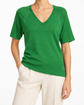 The Hermès Silk Top Green pairs green colouring with silk, giving this top a clear, considered presence. The design brings together V-neck, Embroidered logo, Short sleeves and Straight hem.