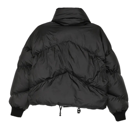 Hermès quilted puffer jacket for women, featuring a stylish, insulated coat with a sleek design and high-quality craftsmanship.