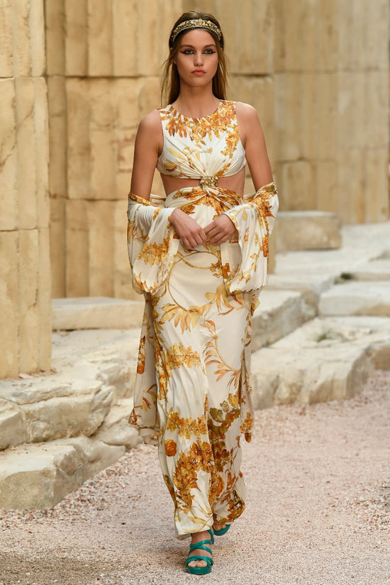 Chanel 2018 Paris Athens Silk Baroque Pattern Kimono, elegant blazer with intricate silk design and flowing silhouette.