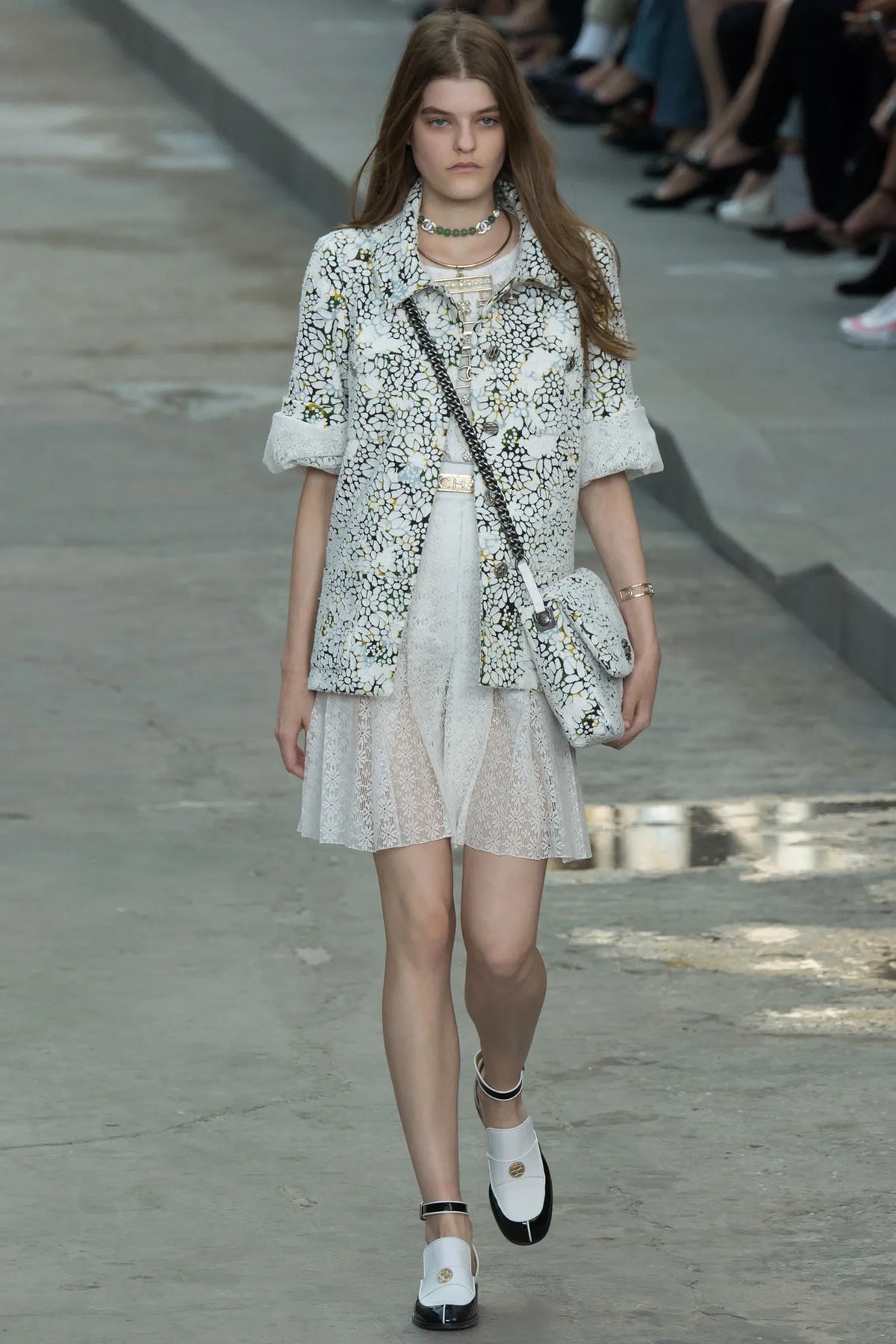 Chanel autumn flower-print jacket with multicolour floral design, stylish blazer for spring and fall fashion.