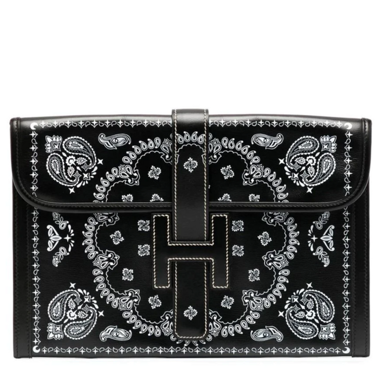 Hermès customised Bandana Jige Élan PM clutch in black Box leather with envelope silhouette, fold-over flap, H-tab closure and graphic bandana-inspired custom design.