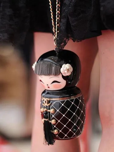 Black Plexiglass & Enamel Paris-Shanghai China Doll Minaudiere - rewindvintageofficial