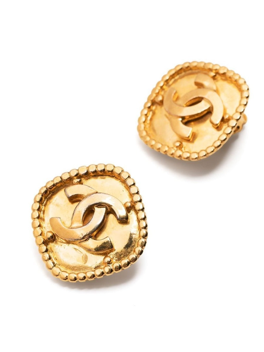 CC Clip-On Earrings Chanel – LAB